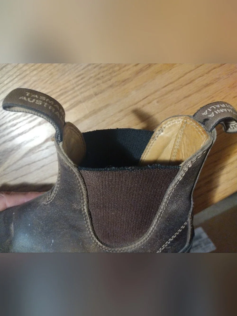 BLUNDSTONE Size USW 7.5 AU 4.5 Rustic (Paint). Chelsea Brown Boots